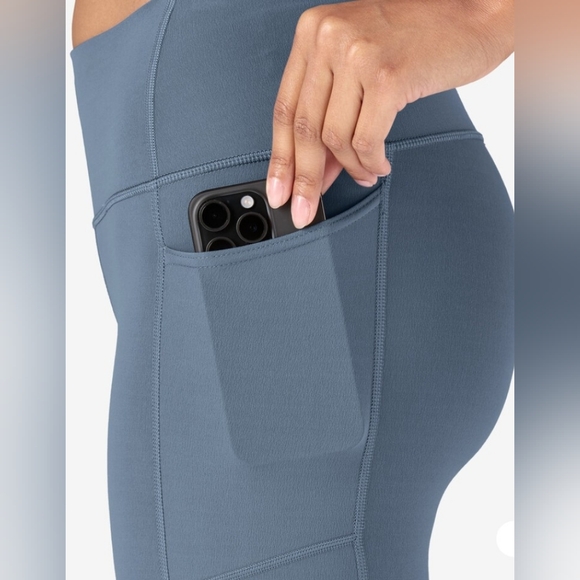 NWT Patagonia Women Maipo Stash Tights - Picture 4 of 4